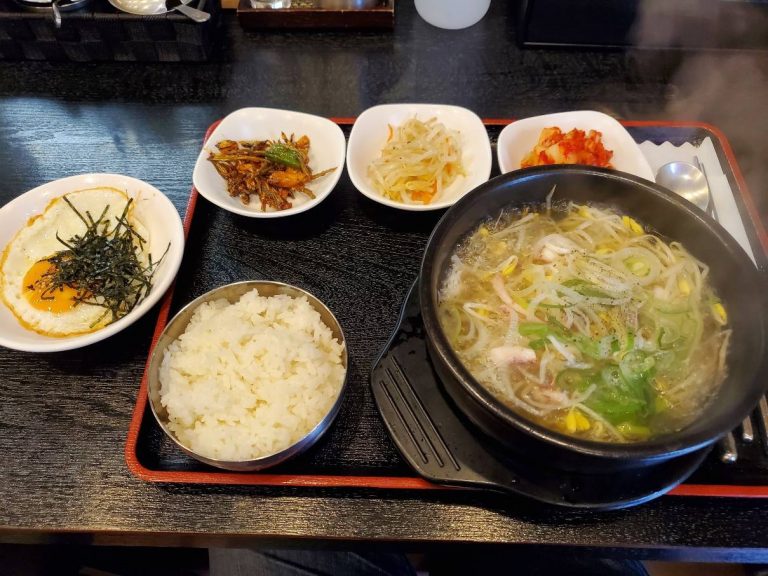 元在韓者が驚嘆した新大久保のおすすめ韓国料理 トモコのコンナムルクッパ